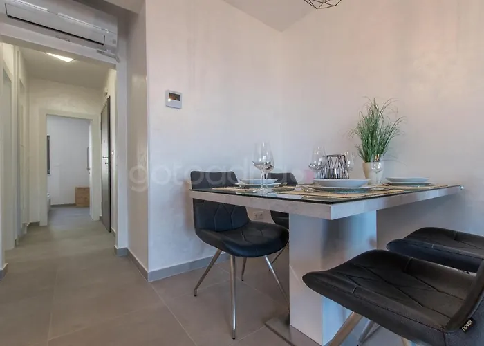 Appartamento Delux Diva Mare - Free Parking Makarska