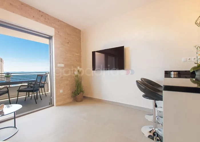 Delux Diva Mare - Free Parking * Макарська